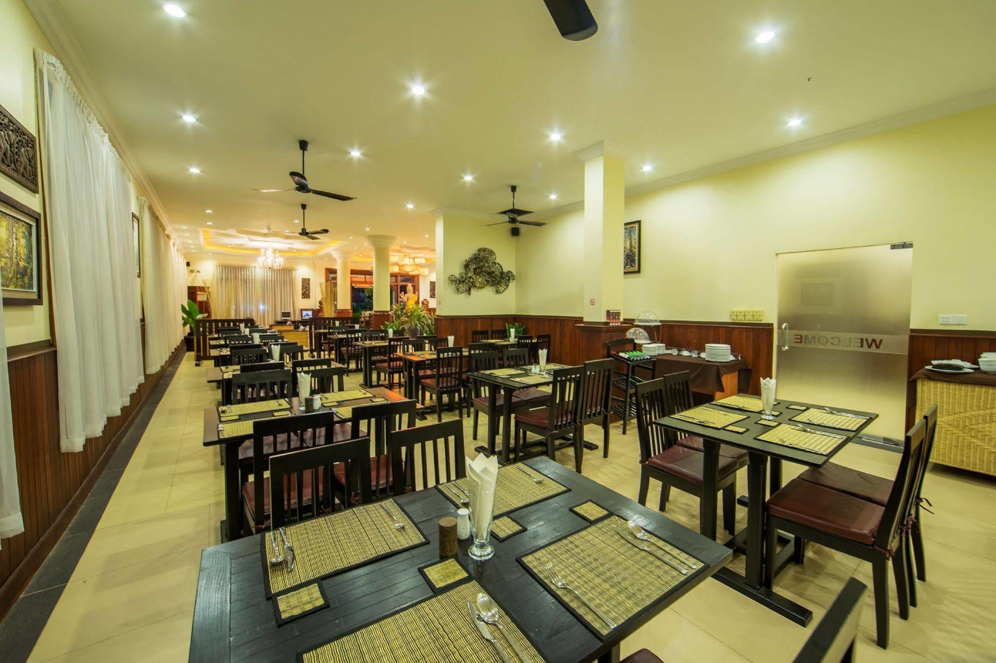 Sovan Mealea Hotel เสียมราฐ ภายนอก รูปภาพ