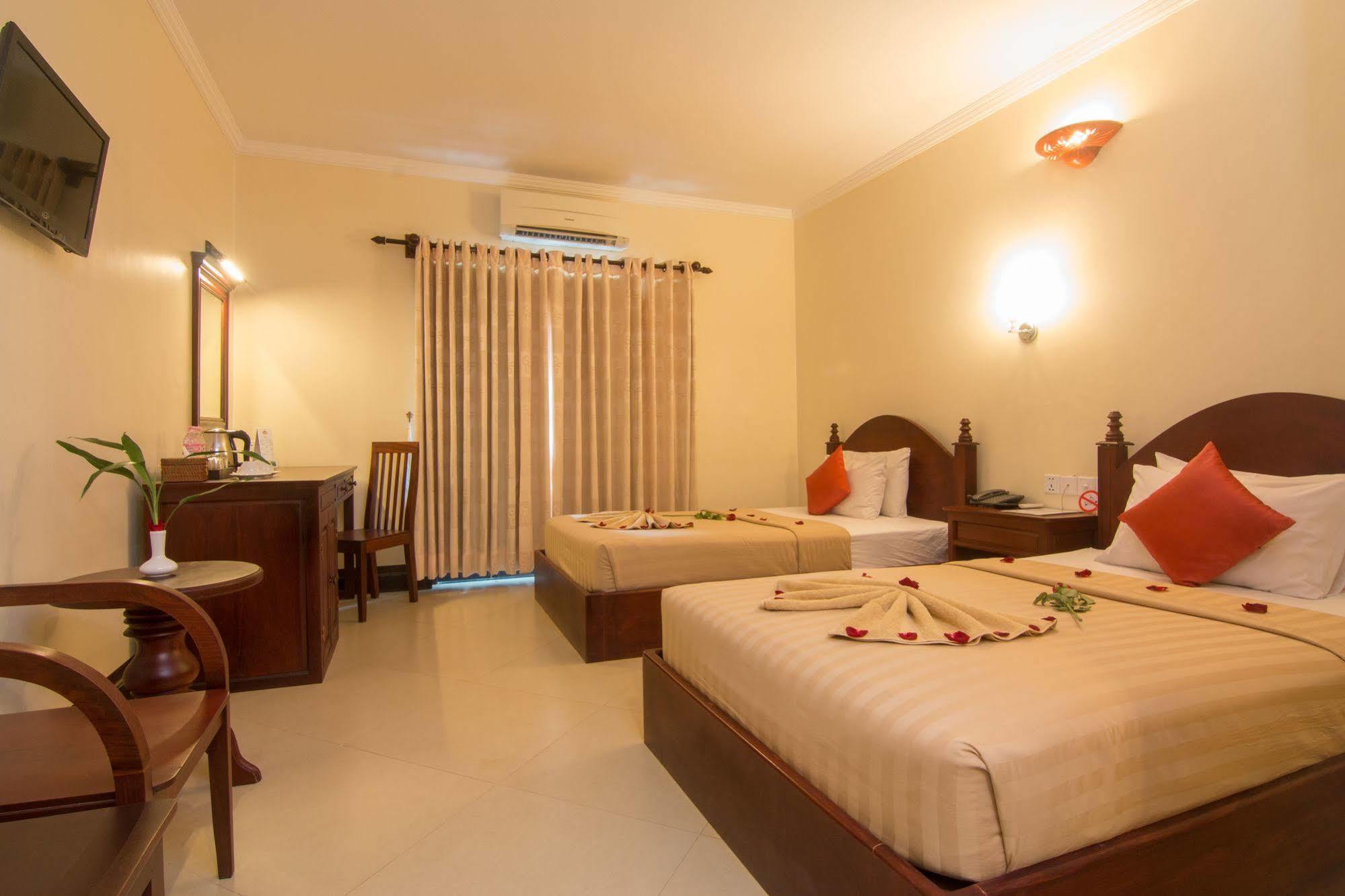 Sovan Mealea Hotel เสียมราฐ ภายนอก รูปภาพ