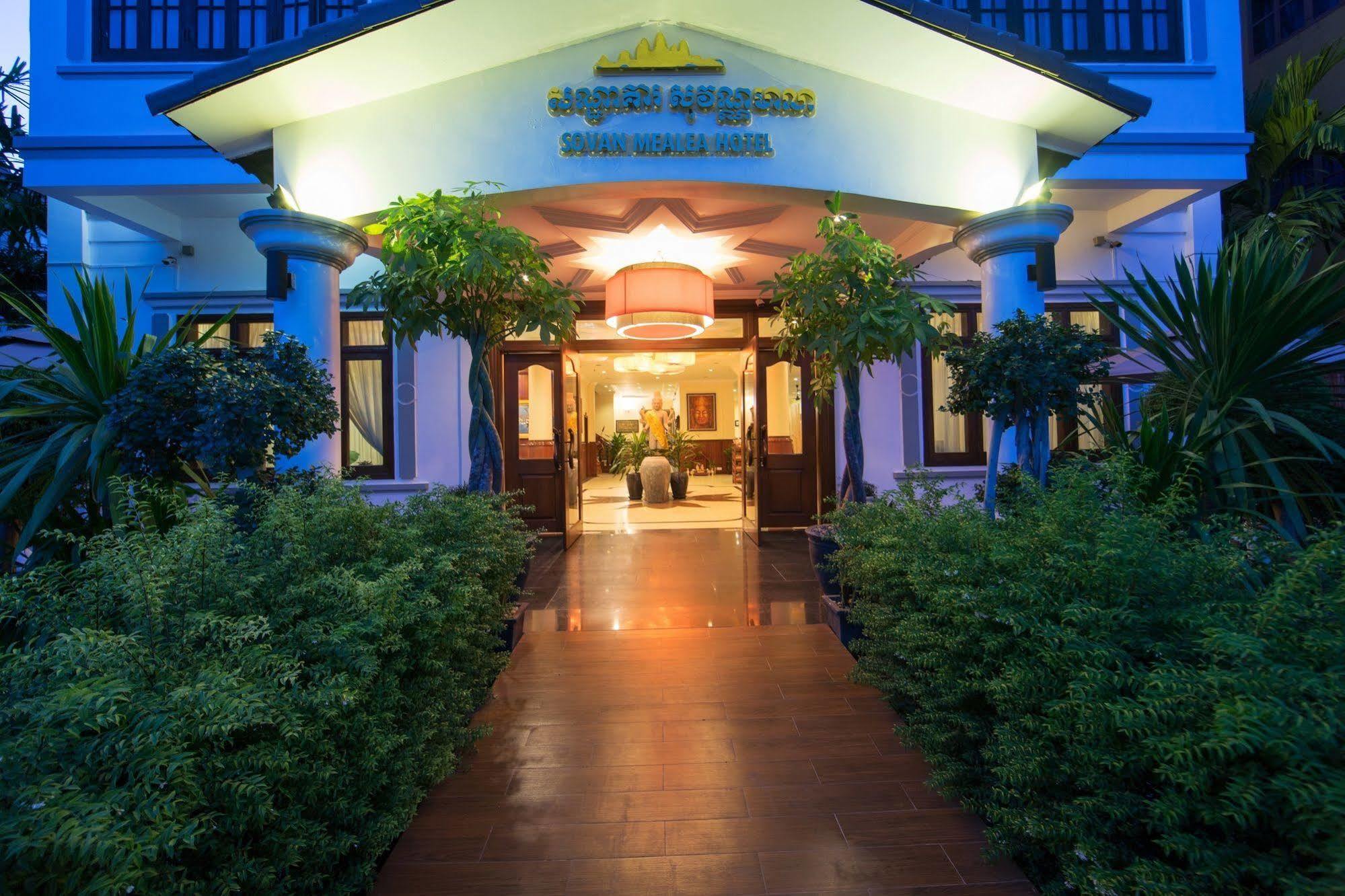 Sovan Mealea Hotel เสียมราฐ ภายนอก รูปภาพ