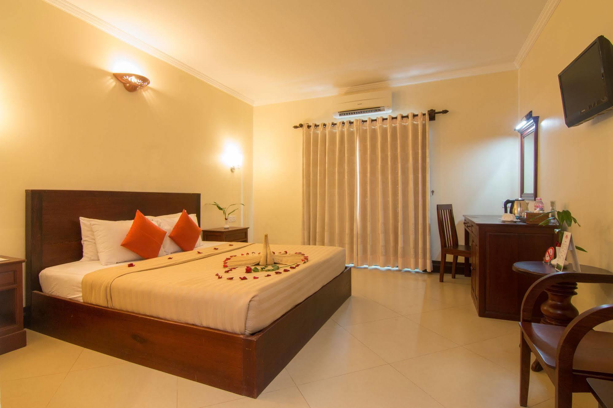 Sovan Mealea Hotel เสียมราฐ ภายนอก รูปภาพ